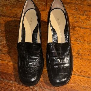 Antonio Melani Black Croc-Patterned Loafers